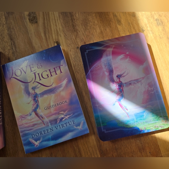 Love & Light Divine Guidance Oracle Cards – Doreen Virtue - Like New - Picture 3 of 6